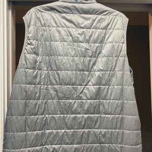 Peter Millar lightweight gray vest